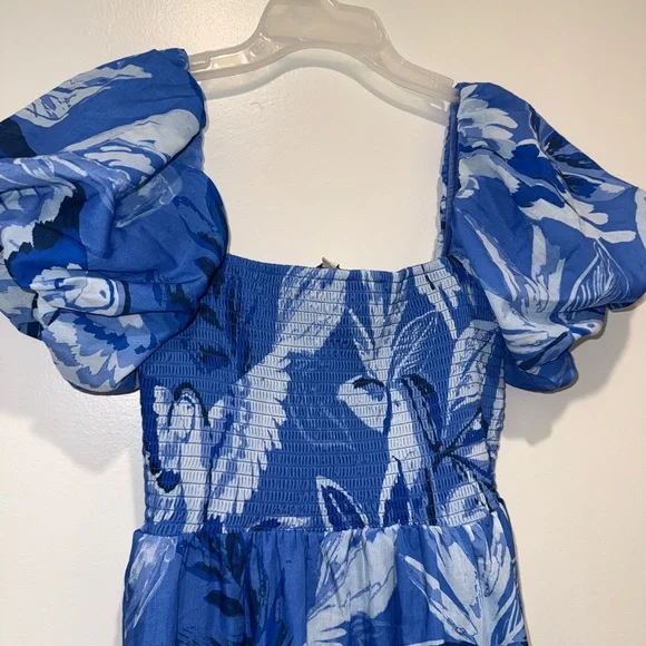 Francesca's Collections Blue and White Smocked Dress - Picture 2 of 5